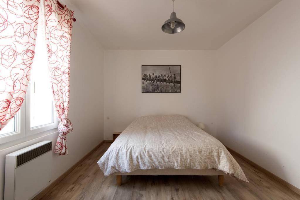 Maison *** Avec Cour 3Km Plage Et La Rochelle Saint-Vivien  外观 照片